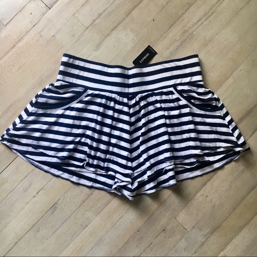 Express Ruffle Striped Shorts Size Large